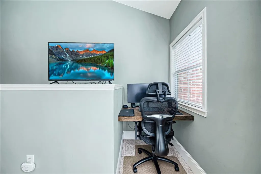 1062 Glenridge Place, Atlanta, Georgia 30342, 2 Bedrooms Bedrooms, ,1 BathroomBathrooms,Residential,Sold,1062 Glenridge Place,6798612