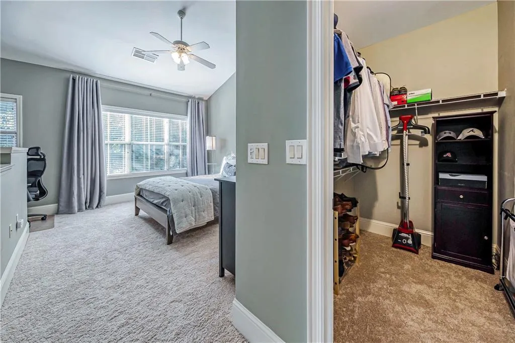 1062 Glenridge Place, Atlanta, Georgia 30342, 2 Bedrooms Bedrooms, ,1 BathroomBathrooms,Residential,Sold,1062 Glenridge Place,6798612