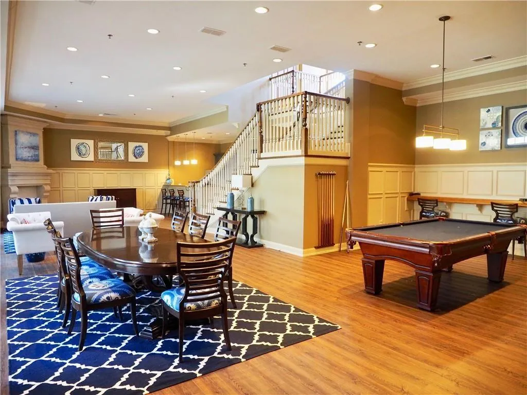 1062 Glenridge Place, Atlanta, Georgia 30342, 2 Bedrooms Bedrooms, ,1 BathroomBathrooms,Residential,Sold,1062 Glenridge Place,6798612