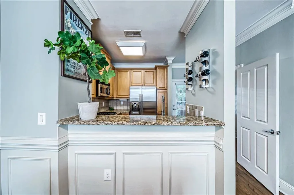 1062 Glenridge Place, Atlanta, Georgia 30342, 2 Bedrooms Bedrooms, ,1 BathroomBathrooms,Residential,Sold,1062 Glenridge Place,6798612