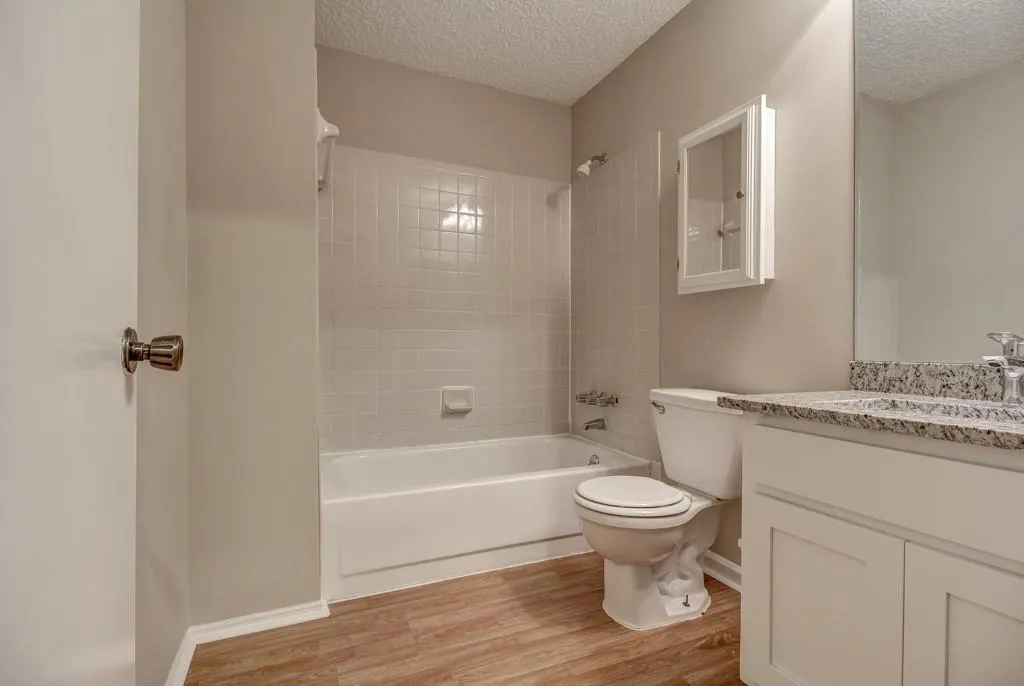 2007 Huntingdon Chase Unit 2007, Atlanta, Georgia 30350, 1 Bedroom Bedrooms, ,1 BathroomBathrooms,Residential,Sold,2007 Huntingdon Chase Unit 2007,5675901