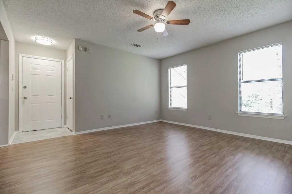 2007 Huntingdon Chase Unit 2007, Atlanta, Georgia 30350, 1 Bedroom Bedrooms, ,1 BathroomBathrooms,Residential,Sold,2007 Huntingdon Chase Unit 2007,5675901