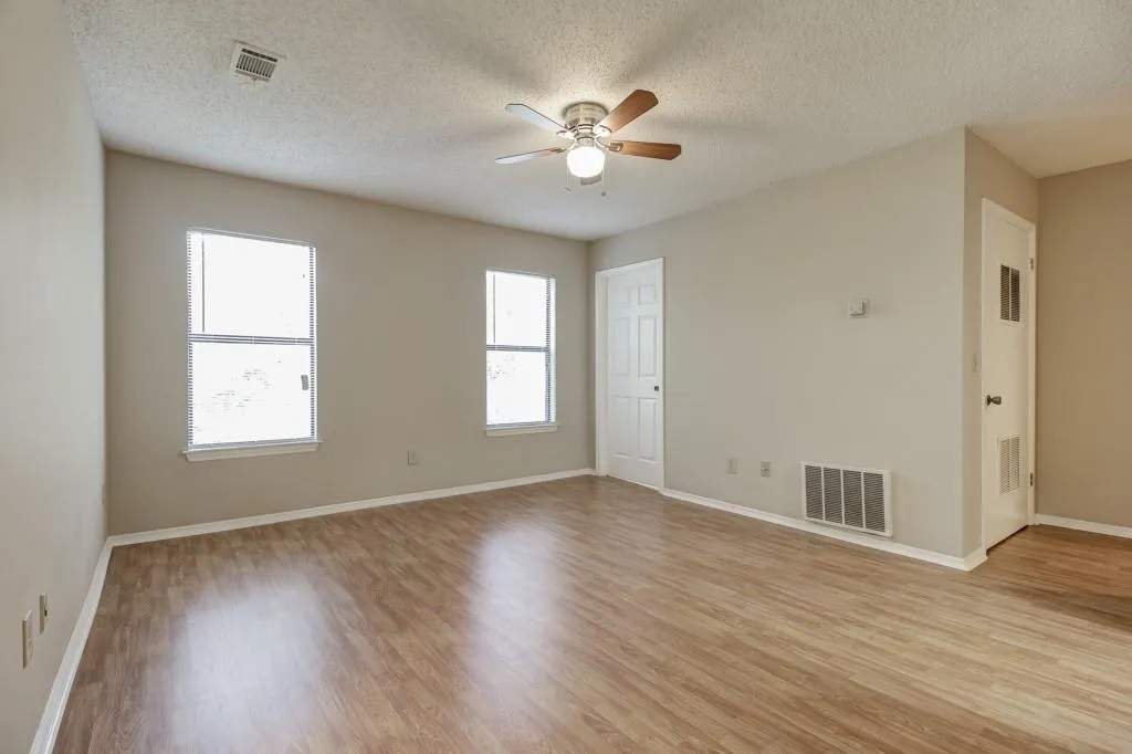 2007 Huntingdon Chase Unit 2007, Atlanta, Georgia 30350, 1 Bedroom Bedrooms, ,1 BathroomBathrooms,Residential,Sold,2007 Huntingdon Chase Unit 2007,5675901