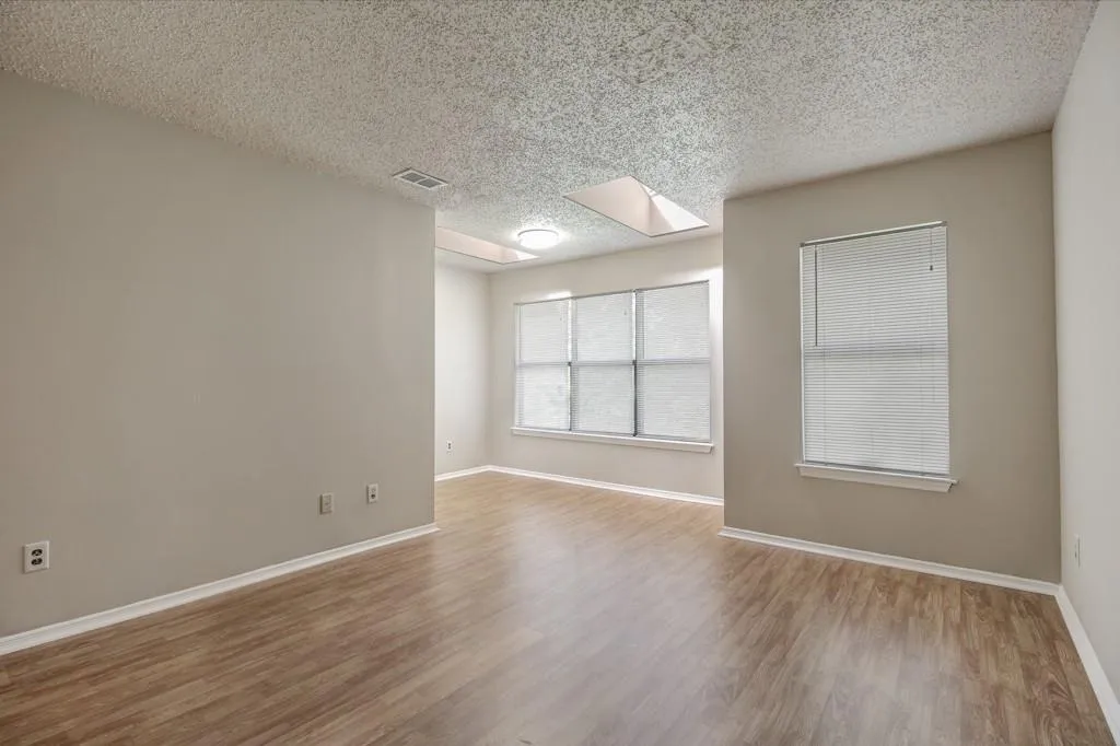 2007 Huntingdon Chase Unit 2007, Atlanta, Georgia 30350, 1 Bedroom Bedrooms, ,1 BathroomBathrooms,Residential,Sold,2007 Huntingdon Chase Unit 2007,5675901