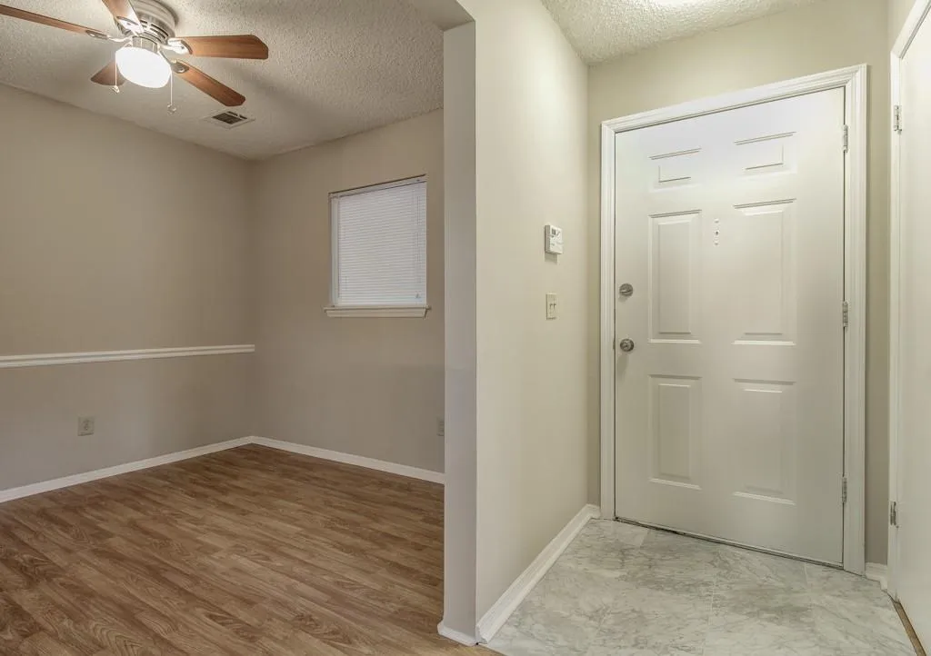 2007 Huntingdon Chase Unit 2007, Atlanta, Georgia 30350, 1 Bedroom Bedrooms, ,1 BathroomBathrooms,Residential,Sold,2007 Huntingdon Chase Unit 2007,5675901