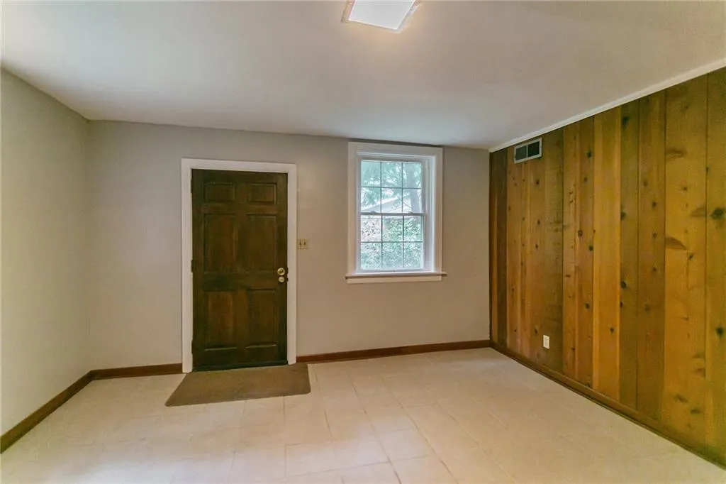520 Timber Valley Road, Atlanta, Georgia 30342, 4 Bedrooms Bedrooms, ,2 BathroomsBathrooms,Residential,Sold,520 Timber Valley Road,6744280