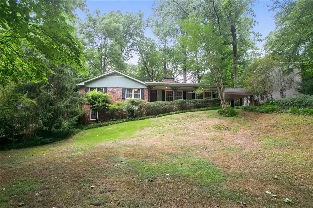520 Timber Valley Road, Atlanta, Georgia 30342, 4 Bedrooms Bedrooms, ,2 BathroomsBathrooms,Residential,Sold,520 Timber Valley Road,6744280