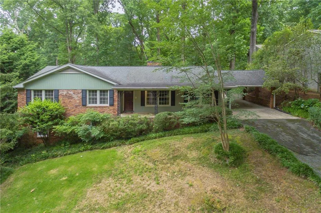 520 Timber Valley Road, Atlanta, Georgia 30342, 4 Bedrooms Bedrooms, ,2 BathroomsBathrooms,Residential,Sold,520 Timber Valley Road,6744280