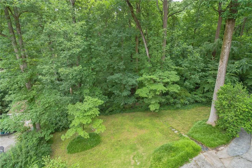 520 Timber Valley Road, Atlanta, Georgia 30342, 4 Bedrooms Bedrooms, ,2 BathroomsBathrooms,Residential,Sold,520 Timber Valley Road,6744280