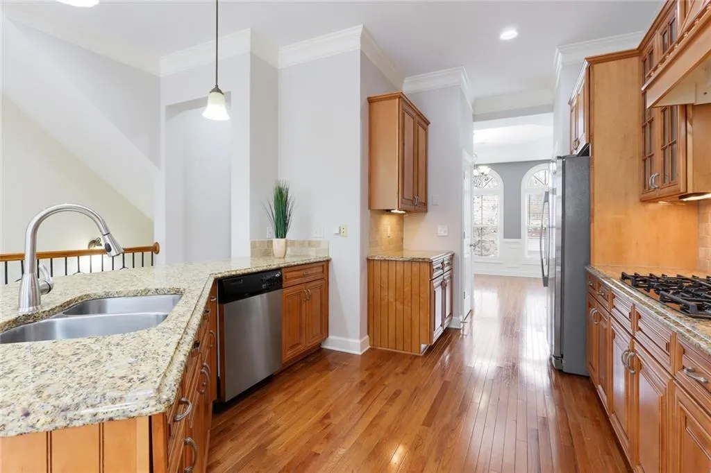 930 Telfair Close, Sandy Springs, Georgia 30350, 3 Bedrooms Bedrooms, ,3 BathroomsBathrooms,Residential,Sold,930 Telfair Close,7063020