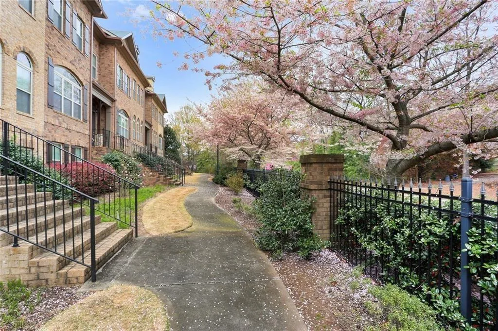 930 Telfair Close, Sandy Springs, Georgia 30350, 3 Bedrooms Bedrooms, ,3 BathroomsBathrooms,Residential,Sold,930 Telfair Close,7063020