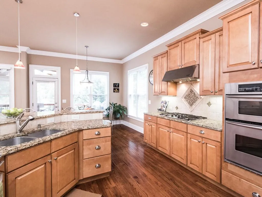 2279 Coosawattee Drive Ne, Brookhaven, Georgia 30319, 5 Bedrooms Bedrooms, ,4 BathroomsBathrooms,Residential,Sold,2279 Coosawattee Drive Ne,5737883