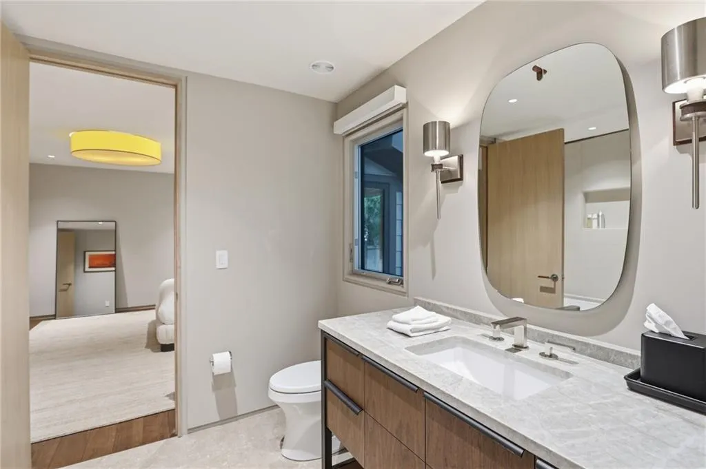 3860 Peachtree Dunwoody Road Ne, Atlanta, Georgia 30342, 4 Bedrooms Bedrooms, 0 ,3 BathroomsBathrooms,Residential,For Sale,3860 Peachtree Dunwoody Road Ne,7856074