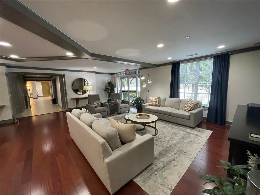 1101 Juniper Street Ne Unit 1506, Atlanta, Georgia 30309, 1 Bedroom Bedrooms, ,1 BathroomBathrooms,Residential,For Sale,1101 Juniper Street Ne Unit 1506,7579099