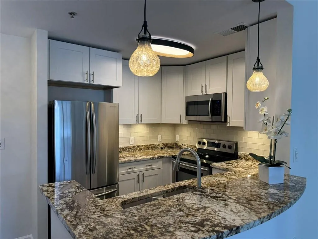 1101 Juniper Street Ne Unit 1506, Atlanta, Georgia 30309, 1 Bedroom Bedrooms, ,1 BathroomBathrooms,Residential,For Sale,1101 Juniper Street Ne Unit 1506,7579099