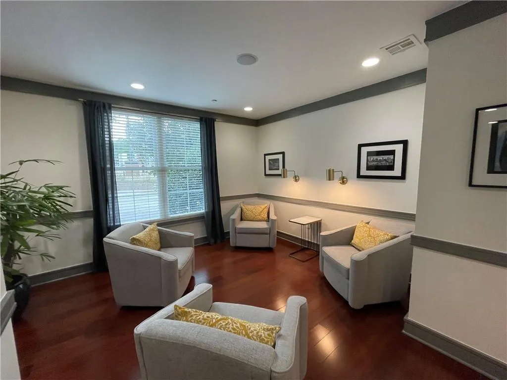 1101 Juniper Street Ne Unit 1506, Atlanta, Georgia 30309, 1 Bedroom Bedrooms, ,1 BathroomBathrooms,Residential,For Sale,1101 Juniper Street Ne Unit 1506,7579099