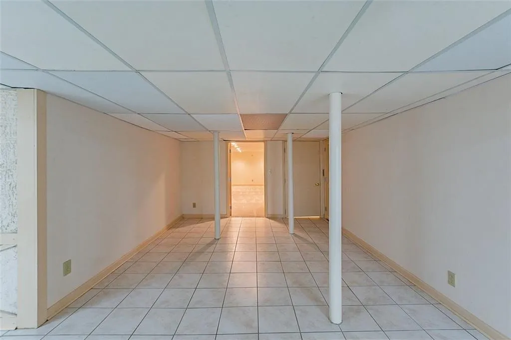 6835 Castleton Drive, Atlanta, Georgia 30328, 3 Bedrooms Bedrooms, ,2 BathroomsBathrooms,Residential,Sold,6835 Castleton Drive,6994131