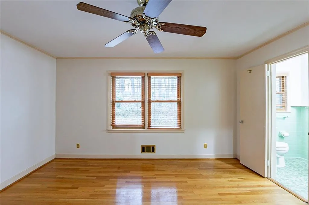 6835 Castleton Drive, Atlanta, Georgia 30328, 3 Bedrooms Bedrooms, ,2 BathroomsBathrooms,Residential,Sold,6835 Castleton Drive,6994131