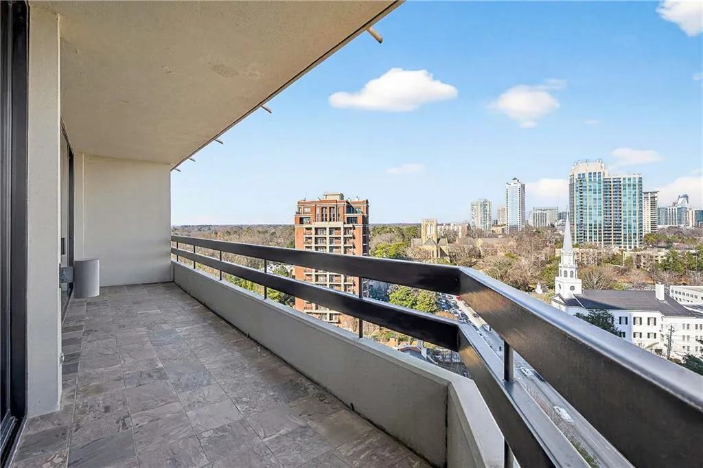 2660 Peachtree Road Nw Unit 19f, Atlanta, Georgia 30305, 2 Bedrooms Bedrooms, 0 ,2 BathroomsBathrooms,Residential,For Sale,2660 Peachtree Road Nw Unit 19f,7720051