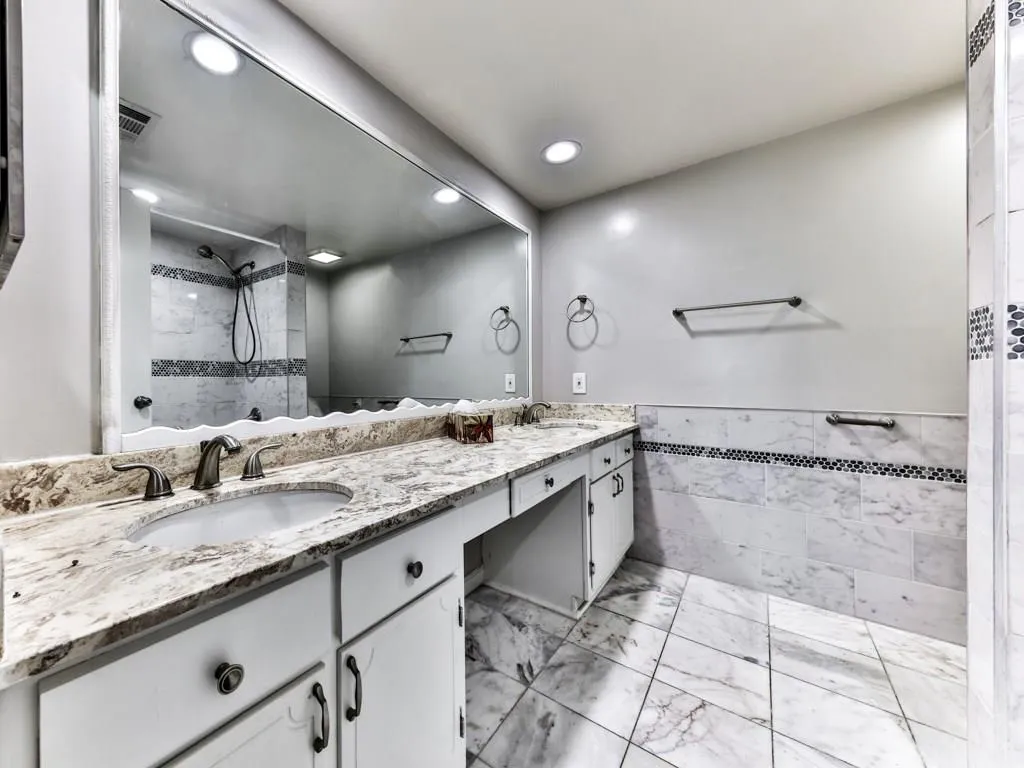 6851 Roswell Road Unit C4, Atlanta, Georgia 30328, 2 Bedrooms Bedrooms, ,2 BathroomsBathrooms,Residential,Sold,6851 Roswell Road Unit C4,6058454