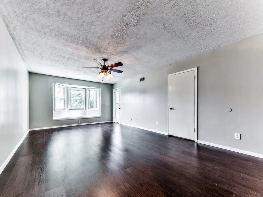 6851 Roswell Road Unit C4, Atlanta, Georgia 30328, 2 Bedrooms Bedrooms, ,2 BathroomsBathrooms,Residential,Sold,6851 Roswell Road Unit C4,6058454