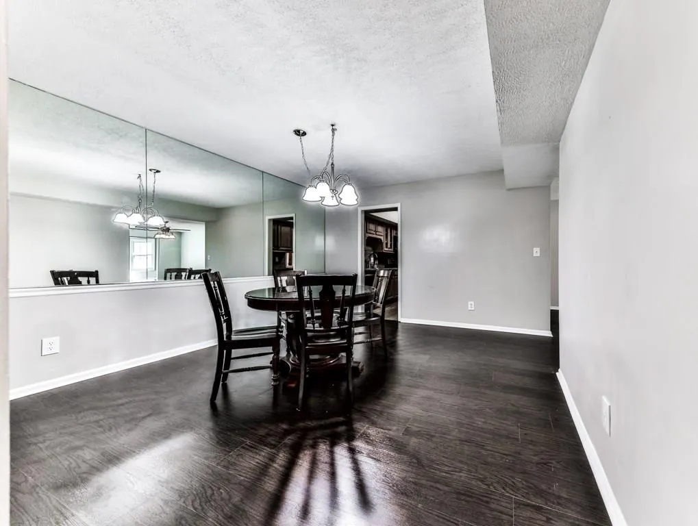 6851 Roswell Road Unit C4, Atlanta, Georgia 30328, 2 Bedrooms Bedrooms, ,2 BathroomsBathrooms,Residential,Sold,6851 Roswell Road Unit C4,6058454