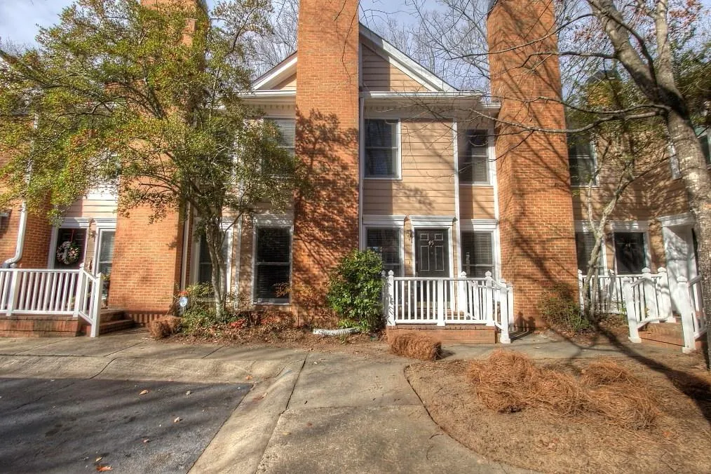 7500 Roswell Road Unit 45, Sandy Springs, Georgia 30350, 2 Bedrooms Bedrooms, ,2 BathroomsBathrooms,Residential,Sold,7500 Roswell Road Unit 45,5782359