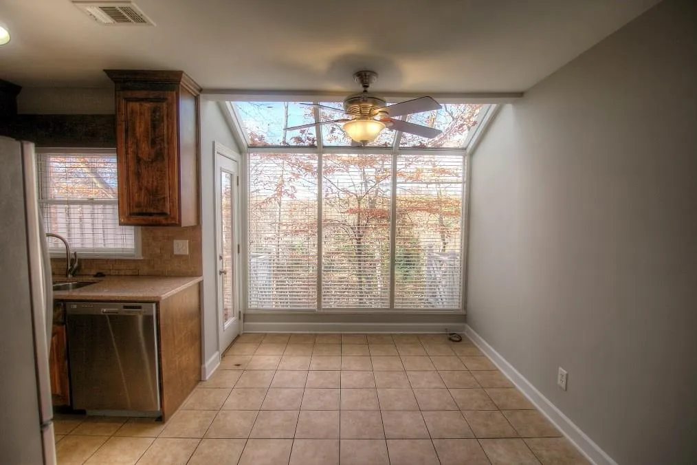 7500 Roswell Road Unit 45, Sandy Springs, Georgia 30350, 2 Bedrooms Bedrooms, ,2 BathroomsBathrooms,Residential,Sold,7500 Roswell Road Unit 45,5782359