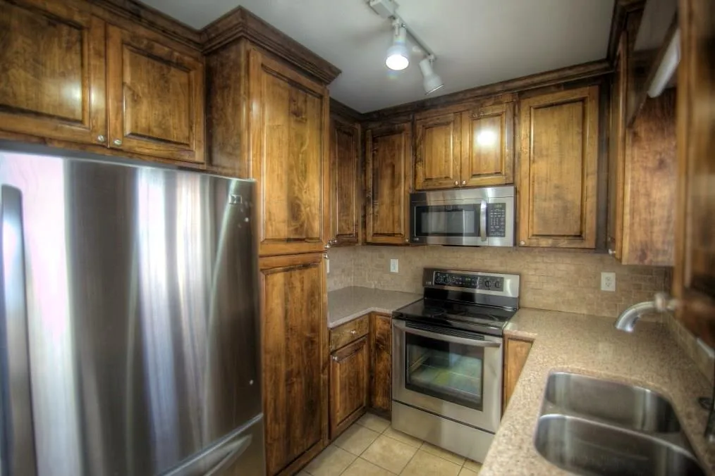 7500 Roswell Road Unit 45, Sandy Springs, Georgia 30350, 2 Bedrooms Bedrooms, ,2 BathroomsBathrooms,Residential,Sold,7500 Roswell Road Unit 45,5782359