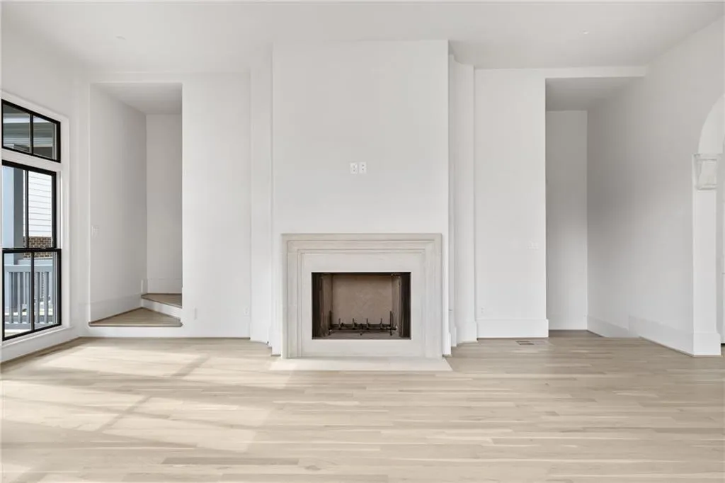 100 Sheridan Drive, Atlanta, Georgia 30305, 4 Bedrooms Bedrooms, ,3 BathroomsBathrooms,Residential,For Sale,100 Sheridan Drive,7577043