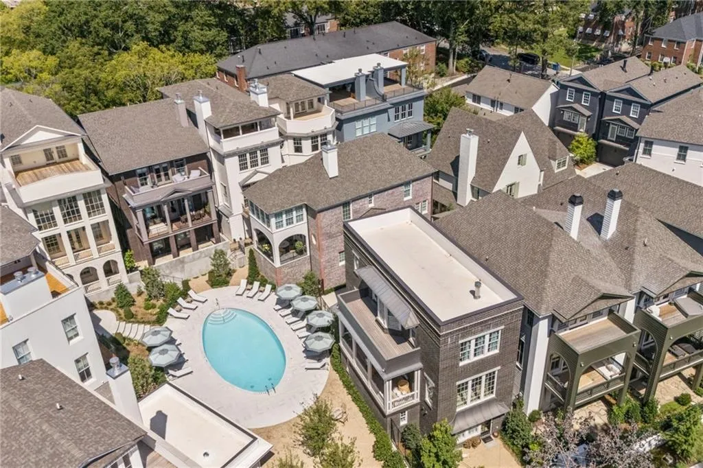 100 Sheridan Drive, Atlanta, Georgia 30305, 4 Bedrooms Bedrooms, ,3 BathroomsBathrooms,Residential,For Sale,100 Sheridan Drive,7577043