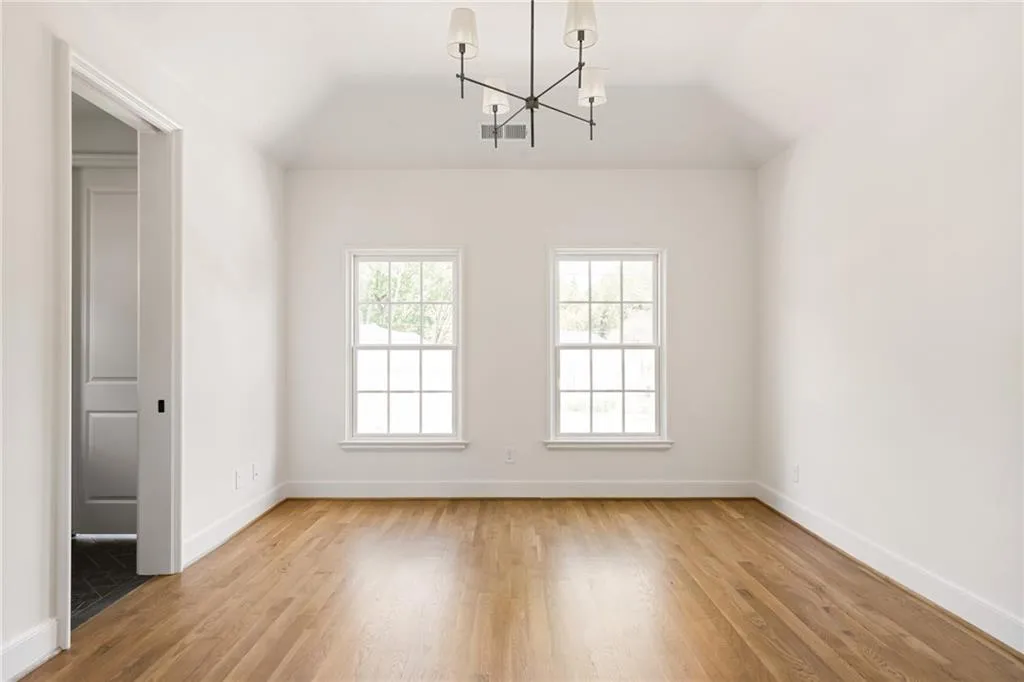 100 Sheridan Drive, Atlanta, Georgia 30305, 4 Bedrooms Bedrooms, ,3 BathroomsBathrooms,Residential,For Sale,100 Sheridan Drive,7577043