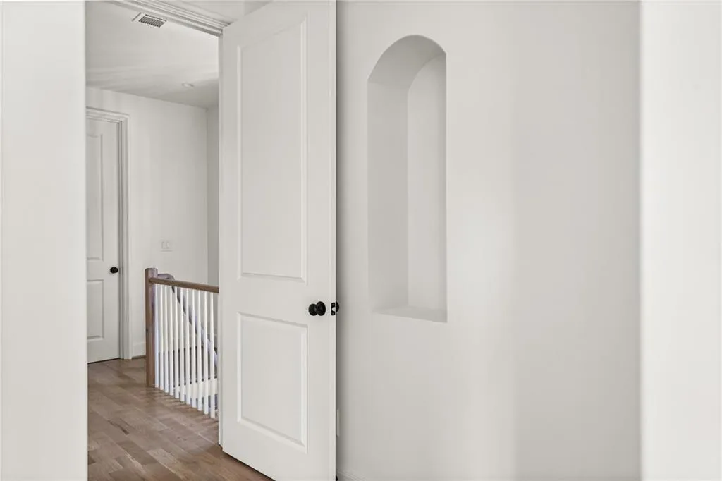 100 Sheridan Drive, Atlanta, Georgia 30305, 4 Bedrooms Bedrooms, ,3 BathroomsBathrooms,Residential,For Sale,100 Sheridan Drive,7577043