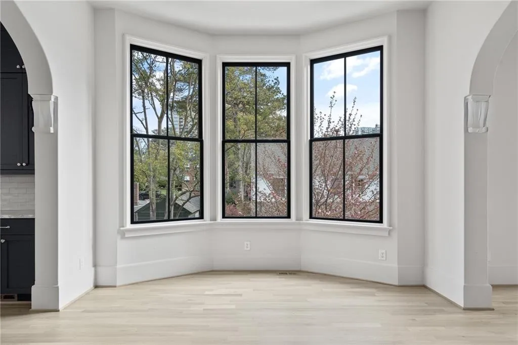 100 Sheridan Drive, Atlanta, Georgia 30305, 4 Bedrooms Bedrooms, ,3 BathroomsBathrooms,Residential,For Sale,100 Sheridan Drive,7577043