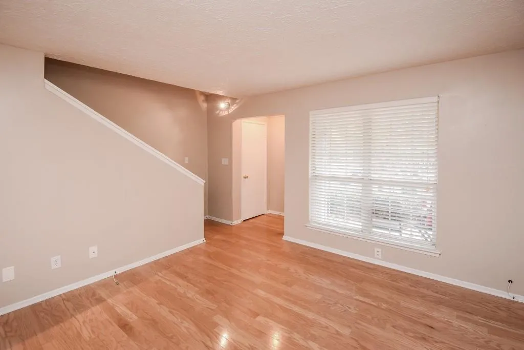 6824 Glenridge Drive Unit D 34, Atlanta, Georgia 30328, 1 Bedroom Bedrooms, ,1 BathroomBathrooms,Residential,Sold,6824 Glenridge Drive Unit D 34,5626603