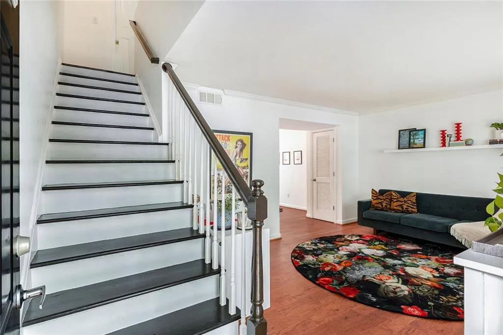 6940 Roswell Road Road Unit 16b, Atlanta, Georgia 30328, 2 Bedrooms Bedrooms, ,1 BathroomBathrooms,Residential,For Sale,6940 Roswell Road Road Unit 16b,7601895