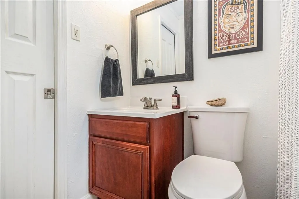6940 Roswell Road Road Unit 16b, Atlanta, Georgia 30328, 2 Bedrooms Bedrooms, ,1 BathroomBathrooms,Residential,For Sale,6940 Roswell Road Road Unit 16b,7601895
