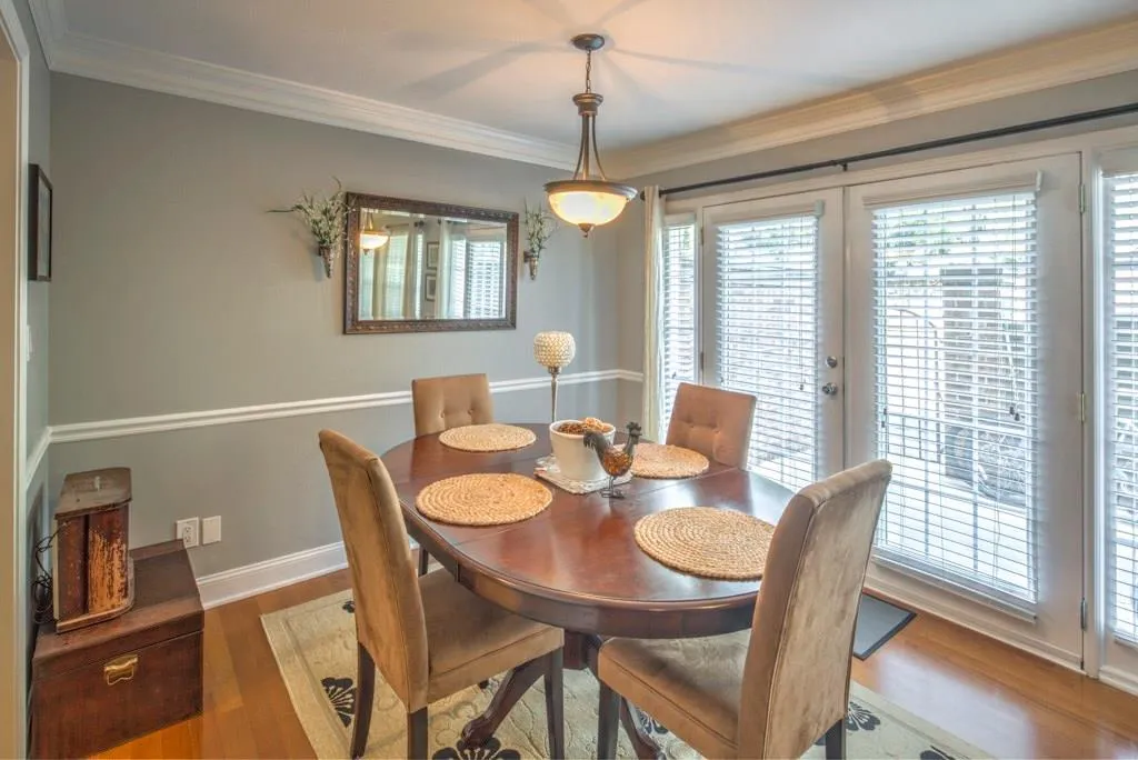 6980 Roswell Road Ne Unit J6, Atlanta, Georgia 30328, 2 Bedrooms Bedrooms, ,2 BathroomsBathrooms,Residential,Sold,6980 Roswell Road Ne Unit J6,5654669