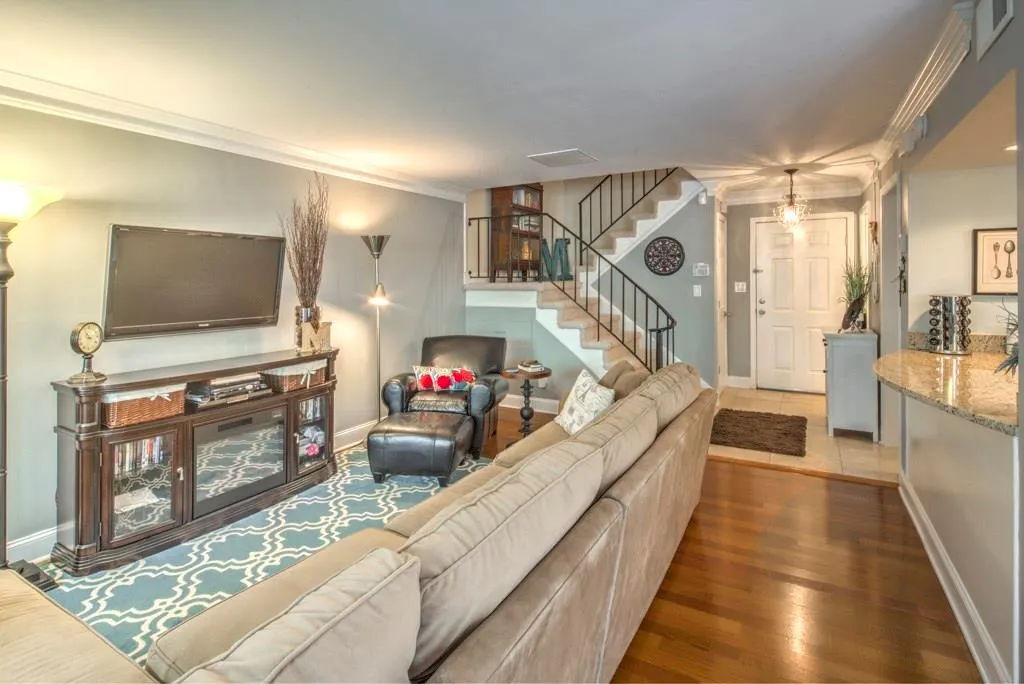 6980 Roswell Road Ne Unit J6, Atlanta, Georgia 30328, 2 Bedrooms Bedrooms, ,2 BathroomsBathrooms,Residential,Sold,6980 Roswell Road Ne Unit J6,5654669