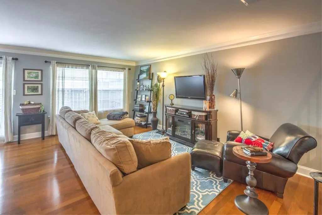 6980 Roswell Road Ne Unit J6, Atlanta, Georgia 30328, 2 Bedrooms Bedrooms, ,2 BathroomsBathrooms,Residential,Sold,6980 Roswell Road Ne Unit J6,5654669