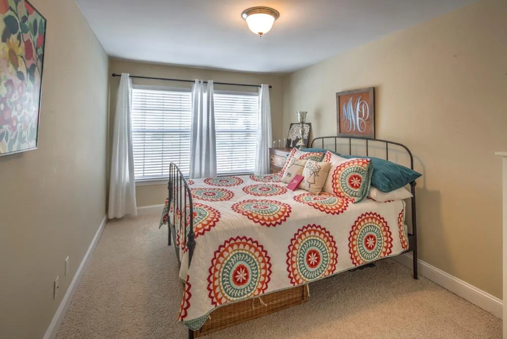 6980 Roswell Road Ne Unit J6, Atlanta, Georgia 30328, 2 Bedrooms Bedrooms, ,2 BathroomsBathrooms,Residential,Sold,6980 Roswell Road Ne Unit J6,5654669