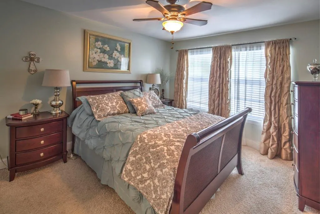6980 Roswell Road Ne Unit J6, Atlanta, Georgia 30328, 2 Bedrooms Bedrooms, ,2 BathroomsBathrooms,Residential,Sold,6980 Roswell Road Ne Unit J6,5654669