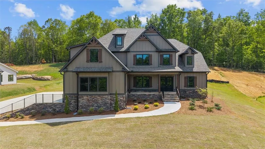 161 West Lake Boulevard, Carrollton, Georgia 30116