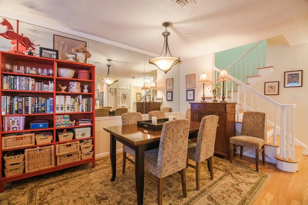 244 13th Street Ne Unit 207, Atlanta, Georgia 30309, 2 Bedrooms Bedrooms, ,2 BathroomsBathrooms,Residential,Sold,244 13th Street Ne Unit 207,5767818