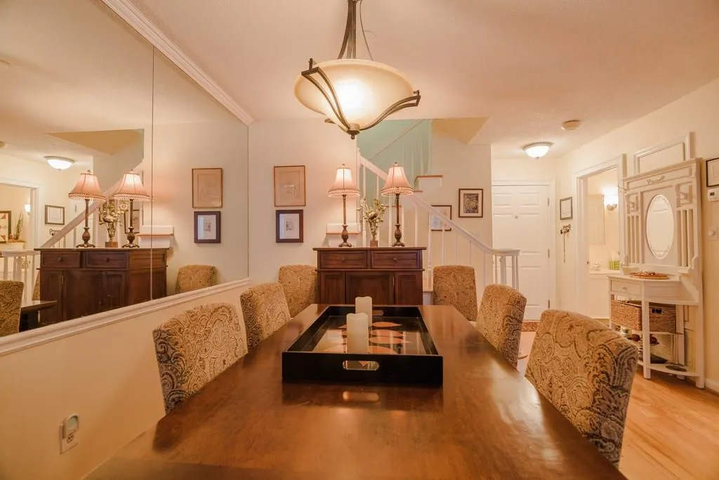 244 13th Street Ne Unit 207, Atlanta, Georgia 30309, 2 Bedrooms Bedrooms, ,2 BathroomsBathrooms,Residential,Sold,244 13th Street Ne Unit 207,5767818