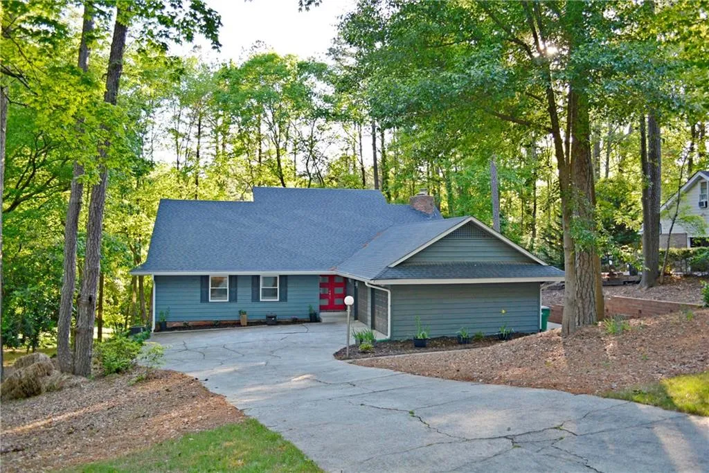 370 Stone Mill Trail, Atlanta, Georgia 30328, 4 Bedrooms Bedrooms, ,3 BathroomsBathrooms,Residential,Sold,370 Stone Mill Trail,6003222