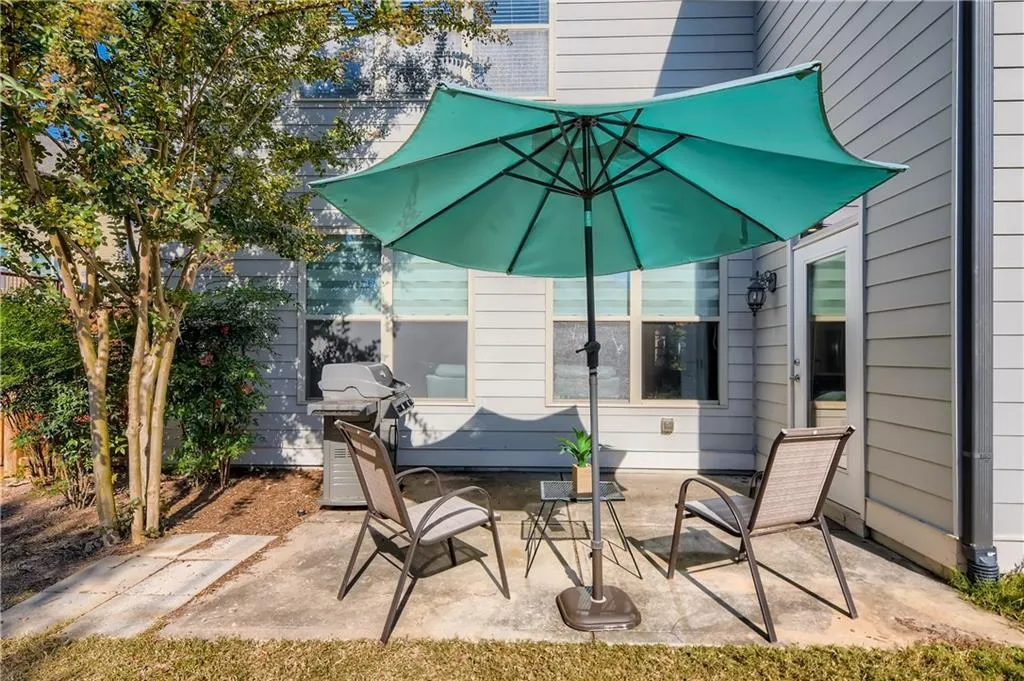 7800 Highland Bluff, Atlanta, Georgia 30328, 4 Bedrooms Bedrooms, ,2 BathroomsBathrooms,Residential,Sold,7800 Highland Bluff,6967880