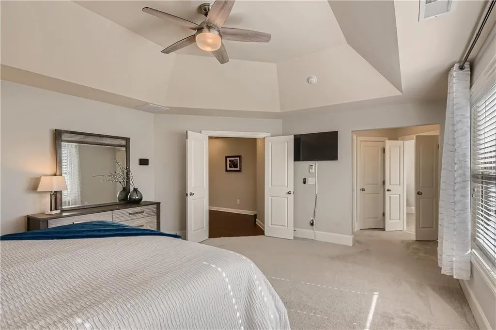 7800 Highland Bluff, Atlanta, Georgia 30328, 4 Bedrooms Bedrooms, ,2 BathroomsBathrooms,Residential,Sold,7800 Highland Bluff,6967880