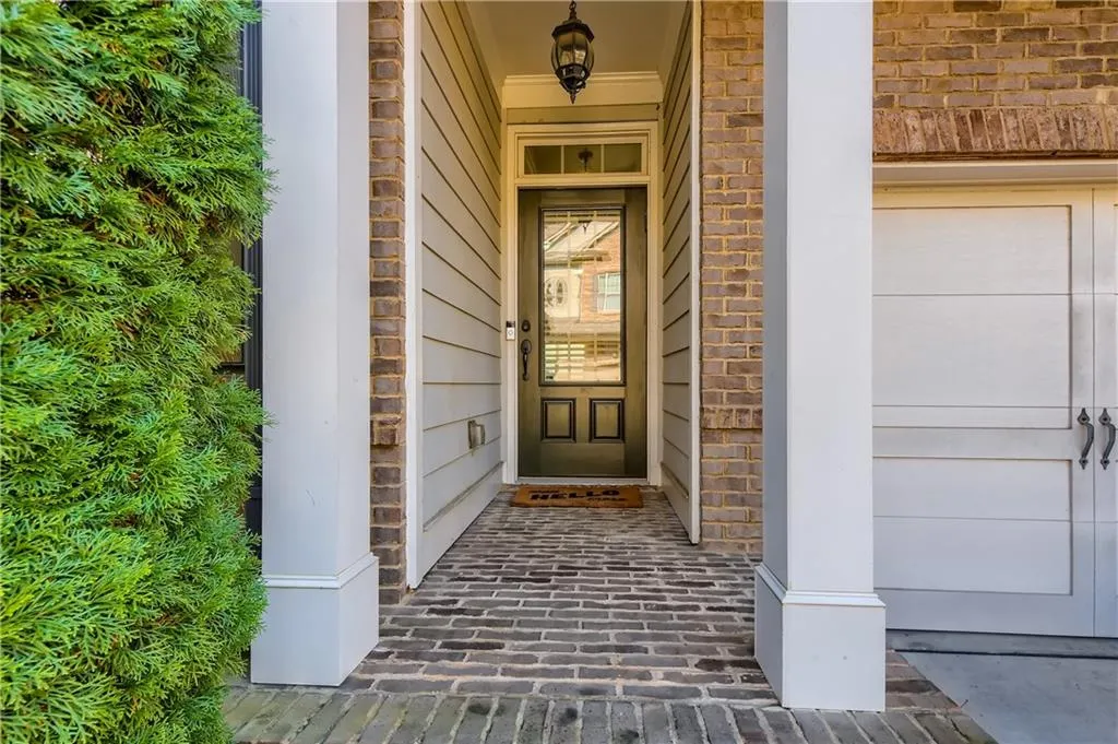 7800 Highland Bluff, Atlanta, Georgia 30328, 4 Bedrooms Bedrooms, ,2 BathroomsBathrooms,Residential,Sold,7800 Highland Bluff,6967880