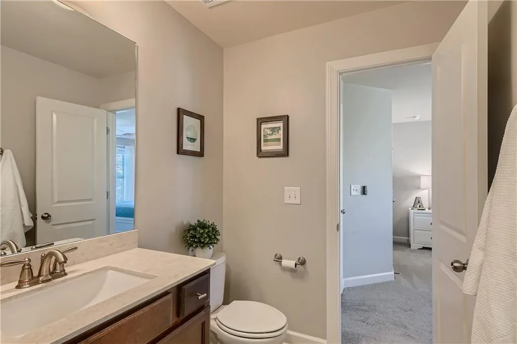 7800 Highland Bluff, Atlanta, Georgia 30328, 4 Bedrooms Bedrooms, ,2 BathroomsBathrooms,Residential,Sold,7800 Highland Bluff,6967880